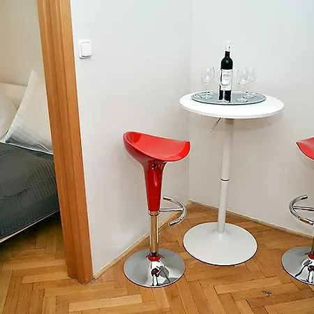 Apartament Classic 2bdr By Ruterra *