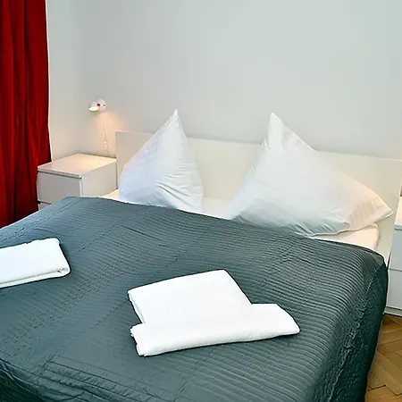 Classic 2bdr By Ruterra Apartment Prague